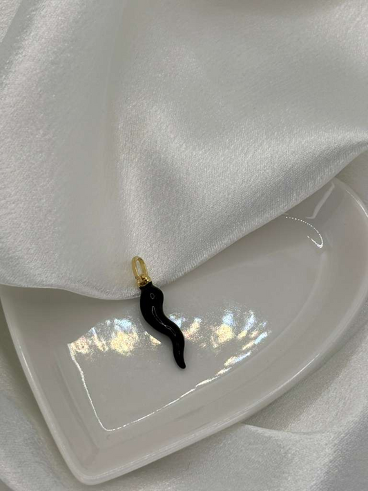 Dije Cuerno Negro